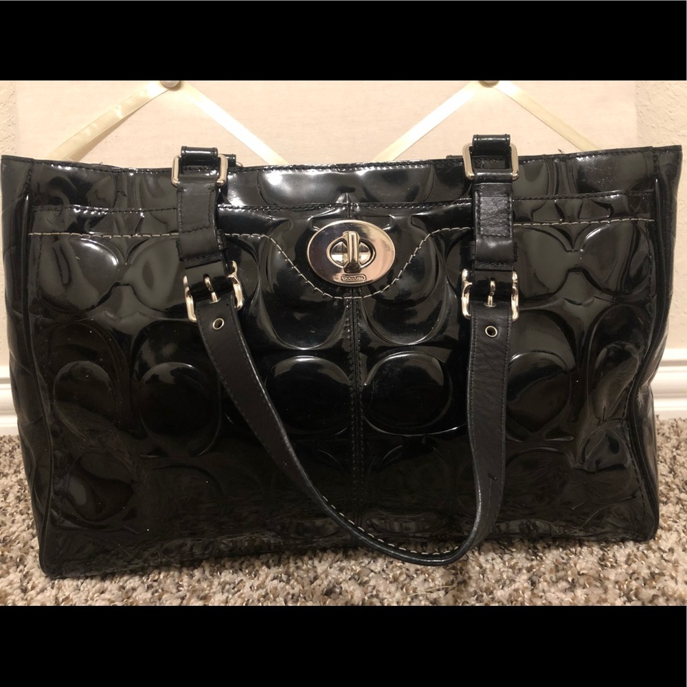 Coach Black patent leather shoulder bag